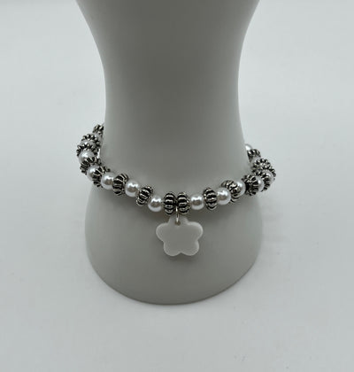 The Flower Between The Faux Pearls Stretch Bracelet - Kel’s Lampworked Glass Jewellery & More
